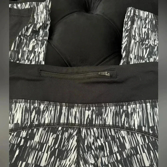 Nike Running Dri-Fit Womens Crop Leggings XS Athletic Workout Pants Athleisure - Picture 10 of 11